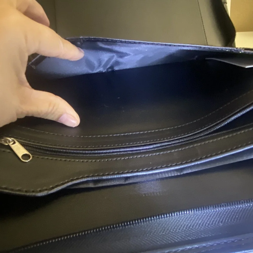 Cossini Black Superior Vegan Leather Business Portfolio with Zipper –